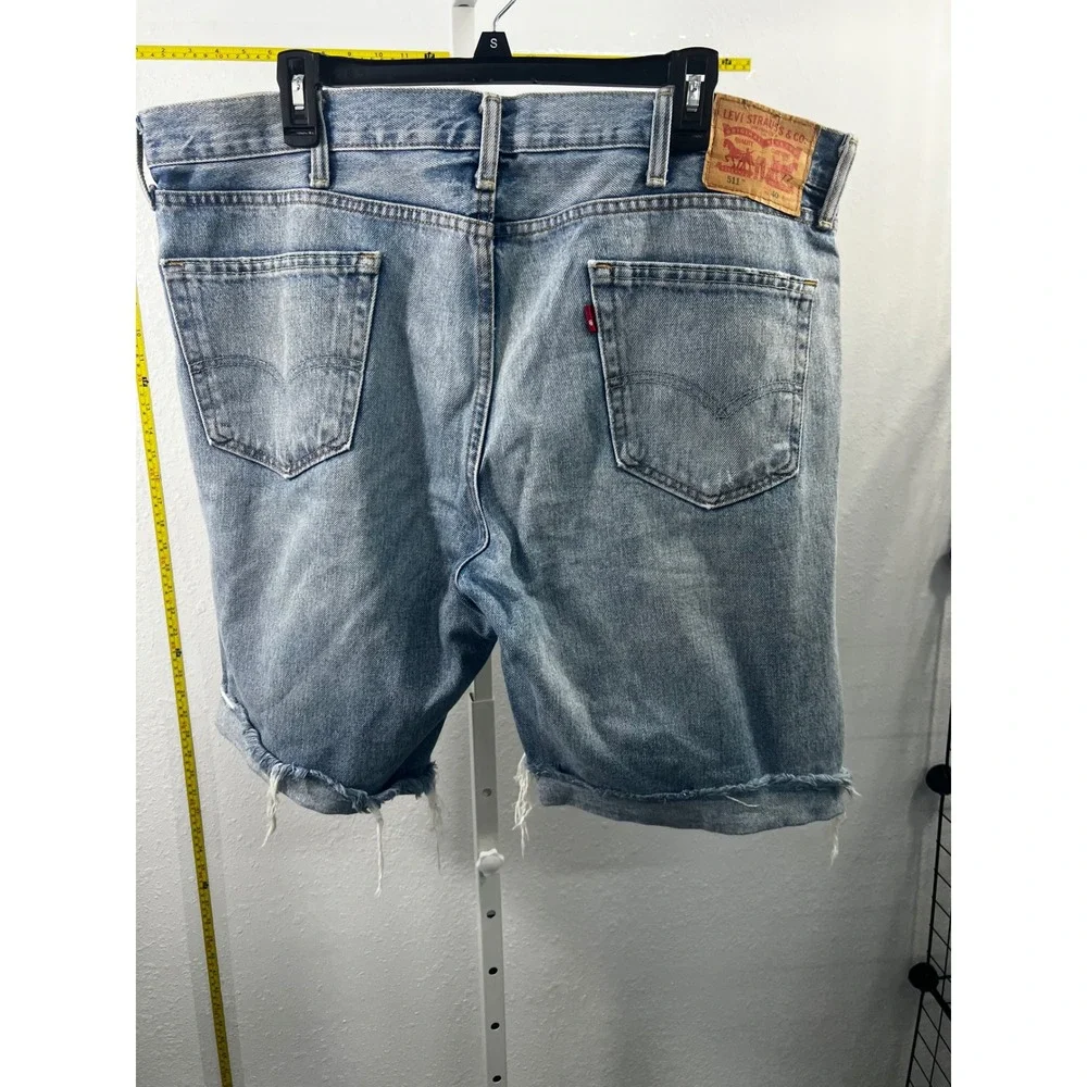 Levis levis 511